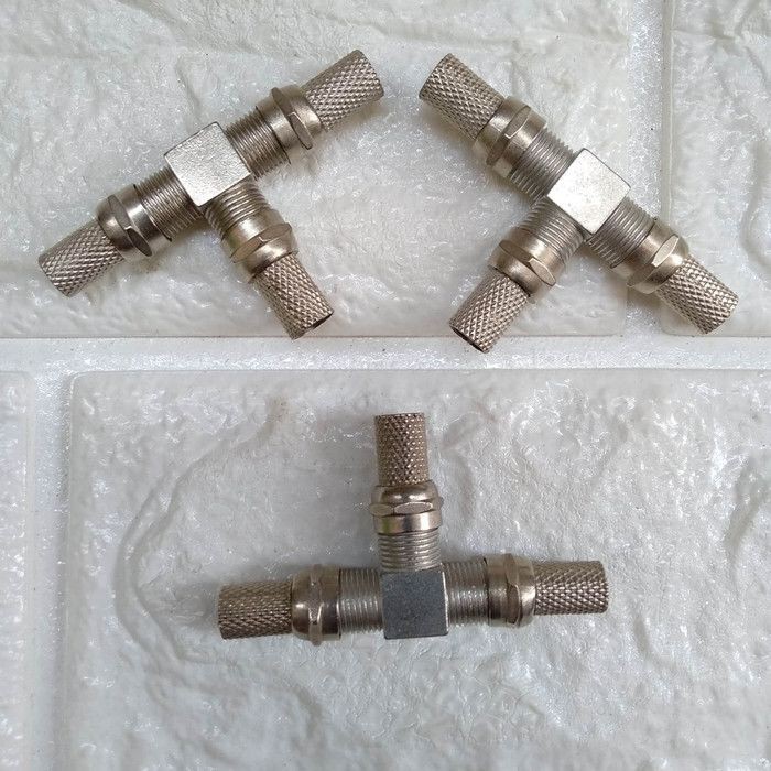 Spliter Antena (T Connector)