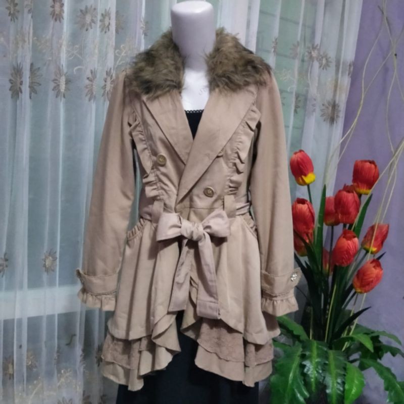 AXES FEMME COAT PRELOVED KATUN