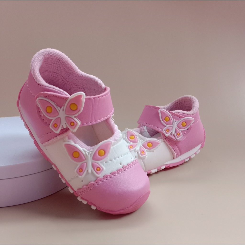 Sepatu bunyi cit cit anak perempuan usia 1-3 tahun /sepatu anak perempuan casual/sepatu bayi murah-kp kecil