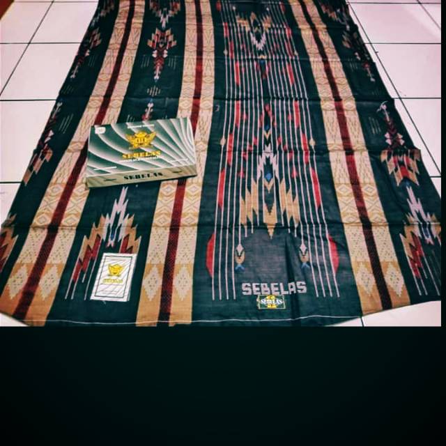 Sarung Sebelas