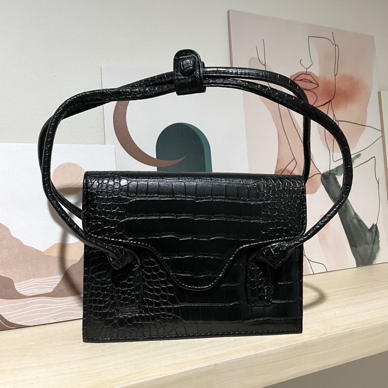 Tas korea black (korea’s bag)