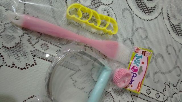 Diva Cake Cases Kue Kering ( Harga Per 100pcs )