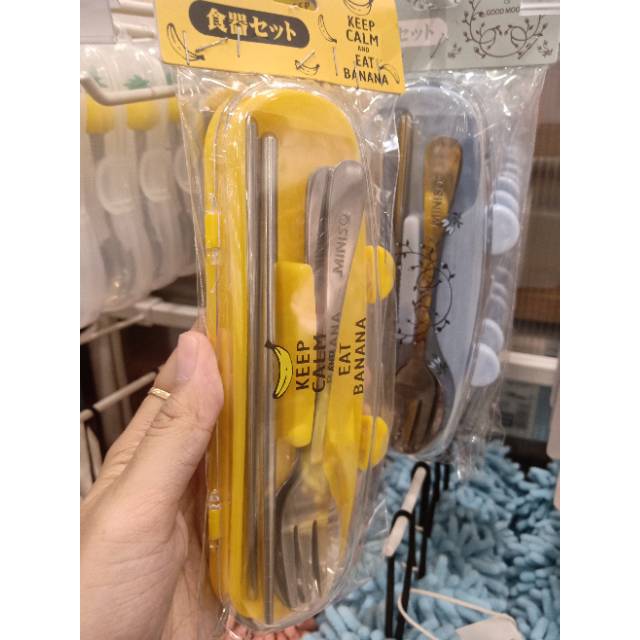Cutlery set MINISO (satu set sendok garpu sumpit)
