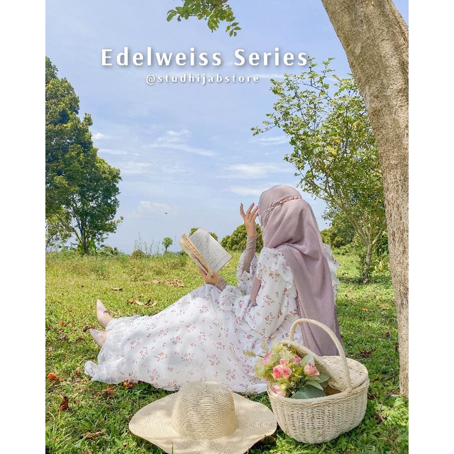 Edelweiss KyungMi Series Vintage Dress by STUDHijabstore