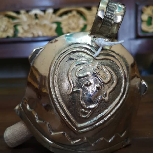 Lonceng Sapi Lonceng Kerbau Genta Klontong Sapi Klontongan Bandul Sapi Kerbau no 4 Asli Kuningan