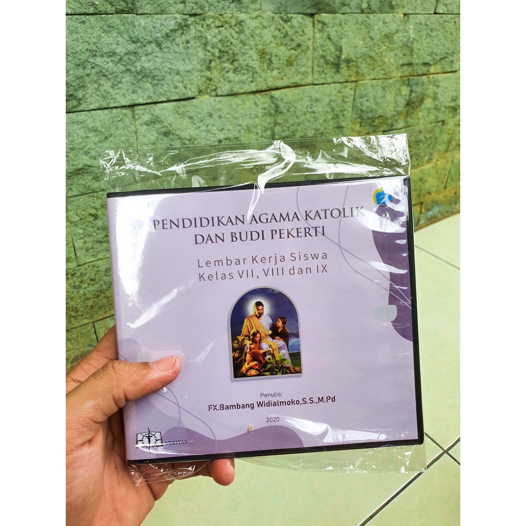 CD Administrasi Guru dan LKS Agama Katolik tingkat SMP Kelas 7 , 8 , 9