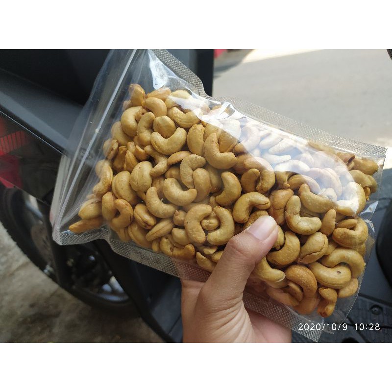 

KACANG METE MEDE CASHEW GORENG UTUH FRESH