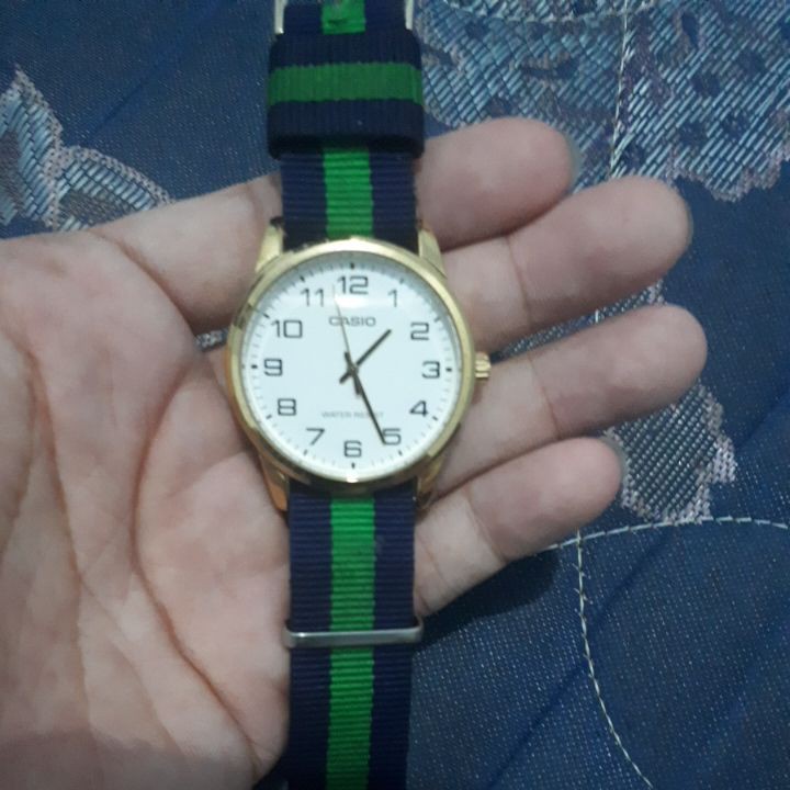 Jam tangan pria casio gold secound