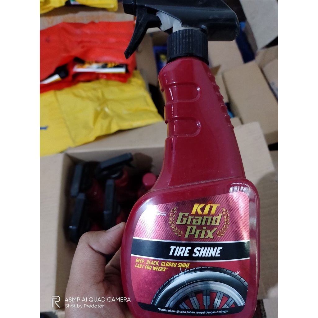 PREMIUM SEMIR PENGKILAP PENGHITAM BAN KIT GRAND PRIX TIRE SHINE 400ml