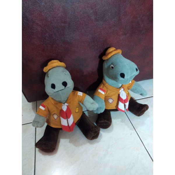 boneka komodo Pramuka