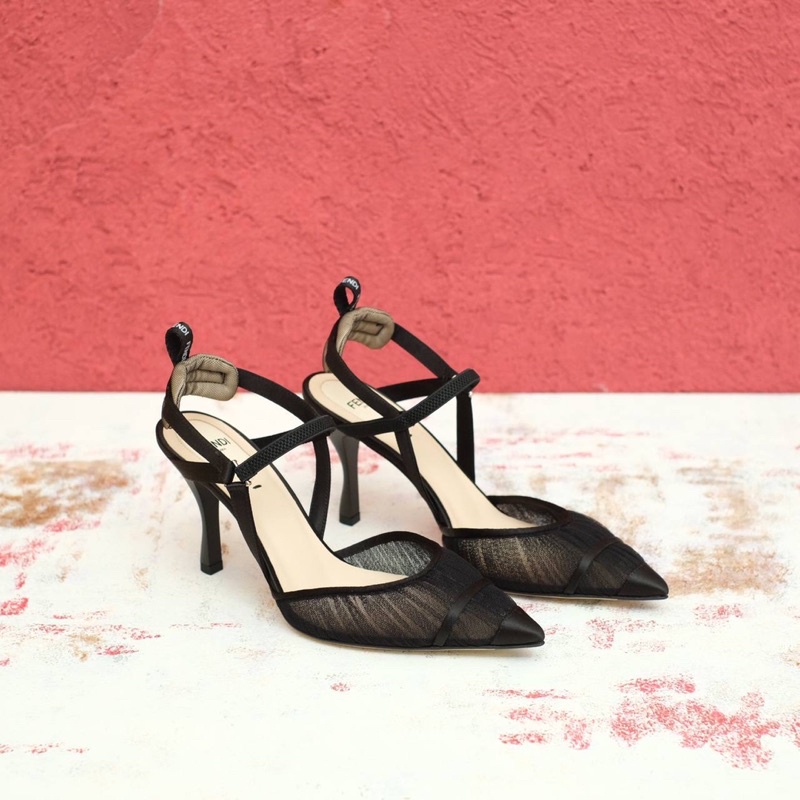 CLEARANCE SALE   Fendi Colibri Tulle 9cm Black