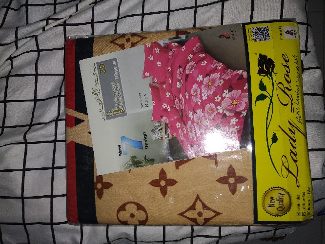 Sprei Lady Rose Uk. King (180x200) Dan Uk. Queen (160x200) Motif Louise, Gisel, Aurel Dan Gc