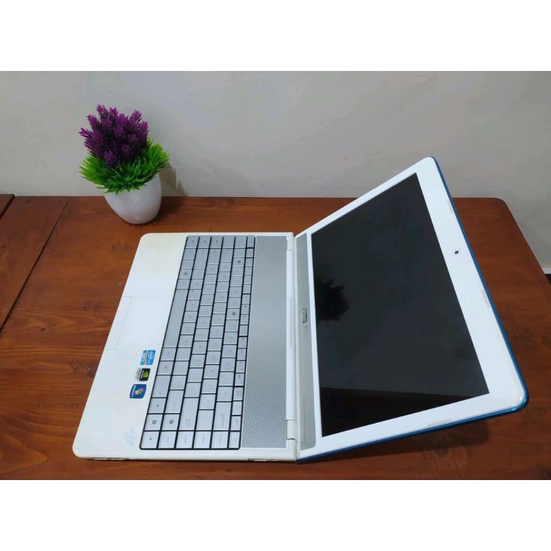 LAPTOP ASUS N45SL core i5 Ram 12gb Suport Gaming dan editing