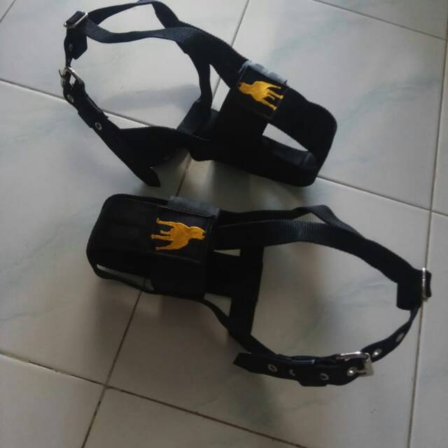 Muzzle / penutup mulut anjing / brongsong anjing