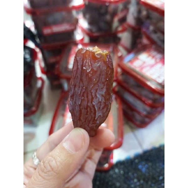 

Kurma Medjol Bard Valley 454gr Isi 6 Packs