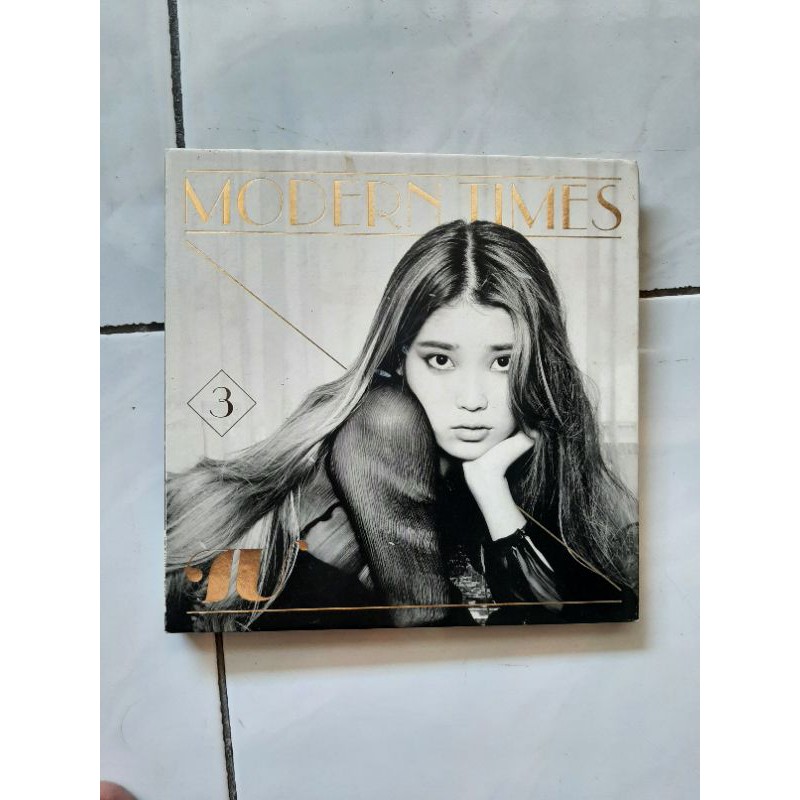 IU Modern Times Album