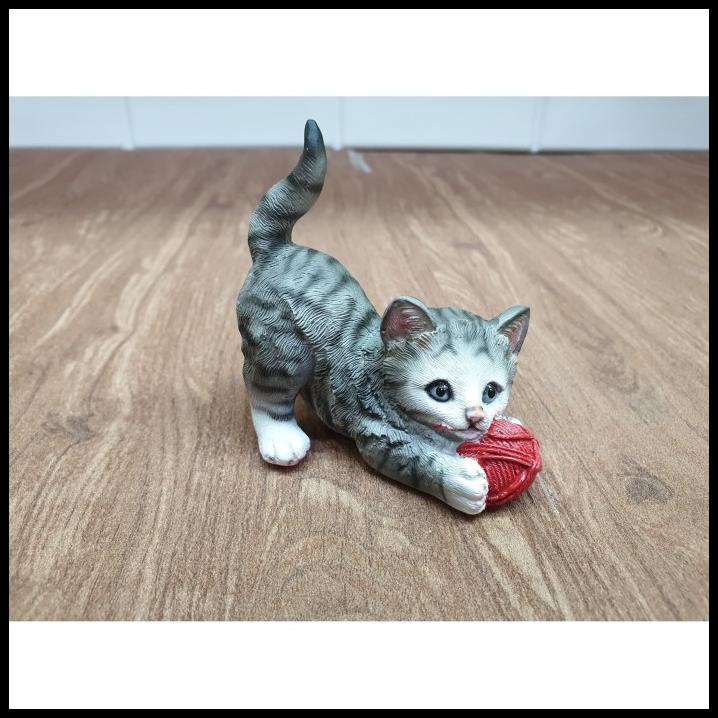 Patung Pajangan Miniatur Kucing Abu Benang Persia Anggora Cat
