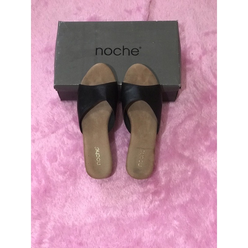 Noche Wedges Preloved