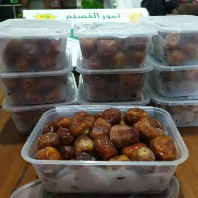 

Kurma Raja Sukari Sukkari Basah 500gr Manis - Kurma Ruthob basah Original Al Qaseem