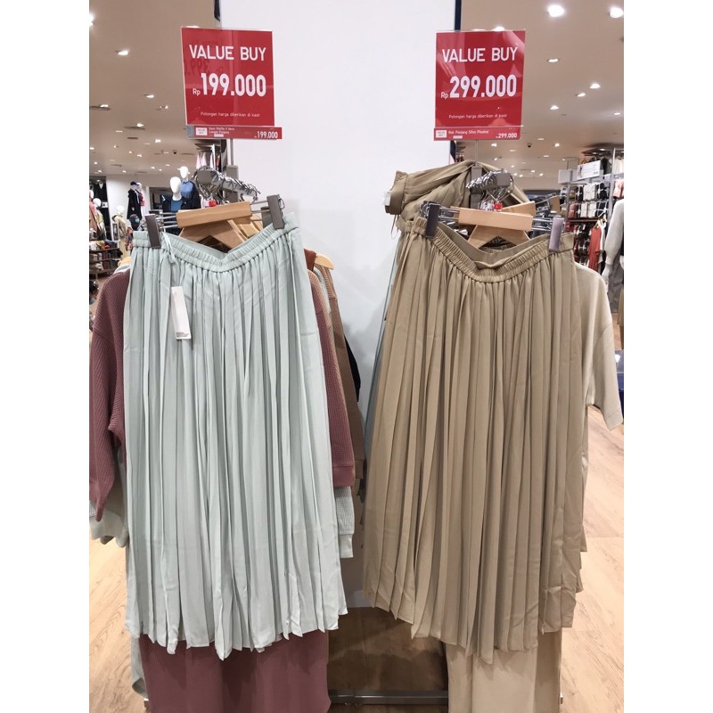 Rok Sifon Uniqlo