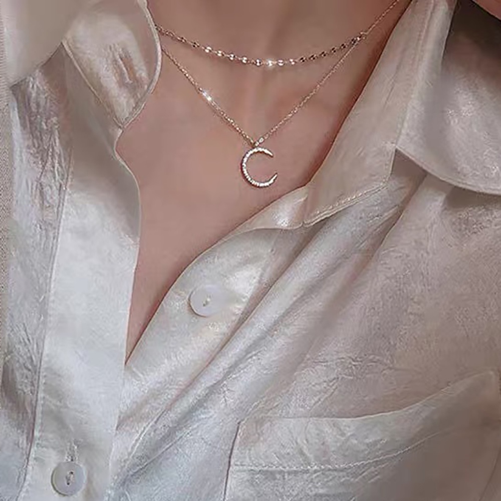 Kalung Choker Rantai Multilayer Dengan Liontin Bulan Sabit Aksen Kristal Untuk Wanita