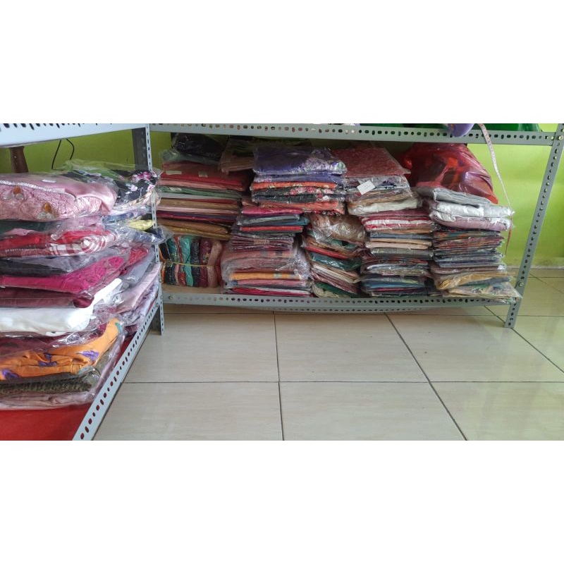 Baju harga lelang