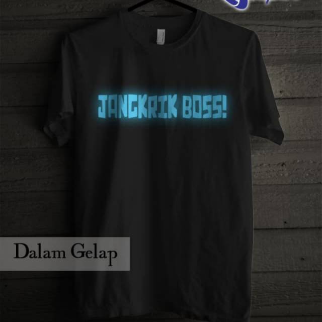 Kaos Distro Jangkrik Menyala Dalam Gelap