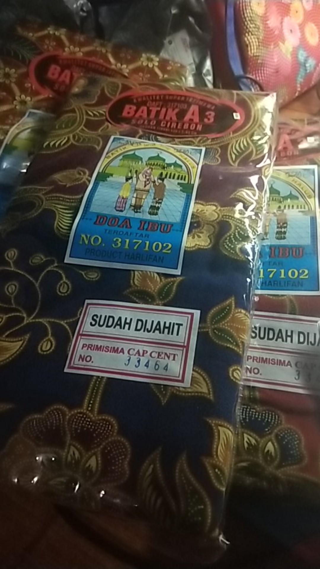 [random] Sarung Batik Halus Doa Ibu - Batik Solo Cirebon