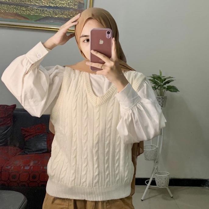 Rosita Cable Knit Outer Sweater Vest Rajut Street Style Tanpa Lengan