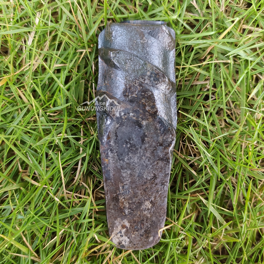 Alat Belah Batu Paju Betel Kecil