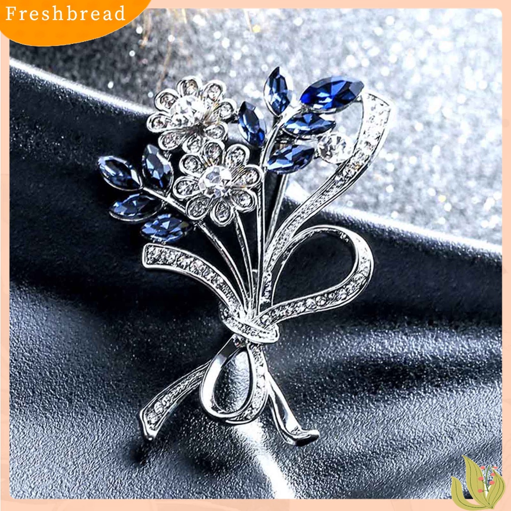 [ TERLARIS]Brooch Flower Shape Rhinestone Design Alloy Women Fashion Brooch Pin for Bouquet