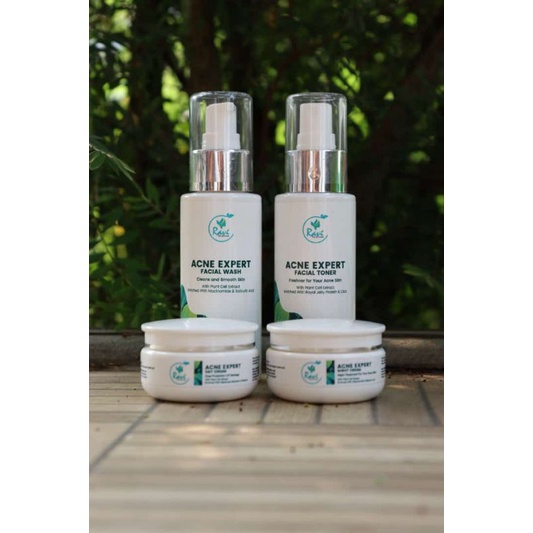 Ravi skincare acne expert dan easy glowing paket