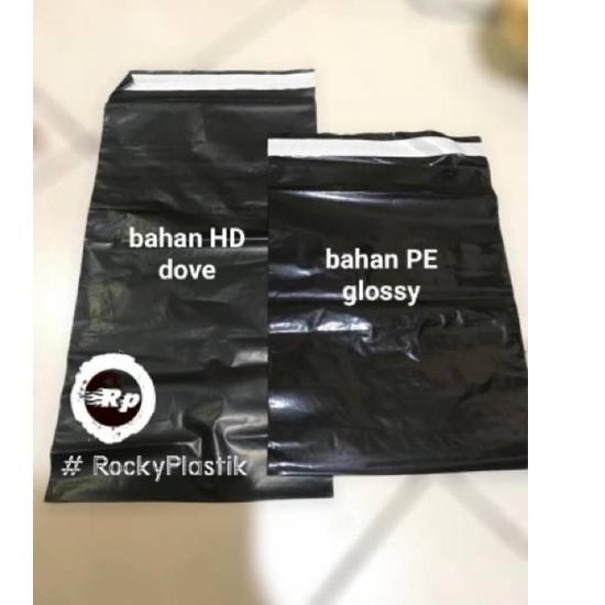 

Best! PLASTIK POLYMAILER PE 25x35 isi 100pcs Glossy .