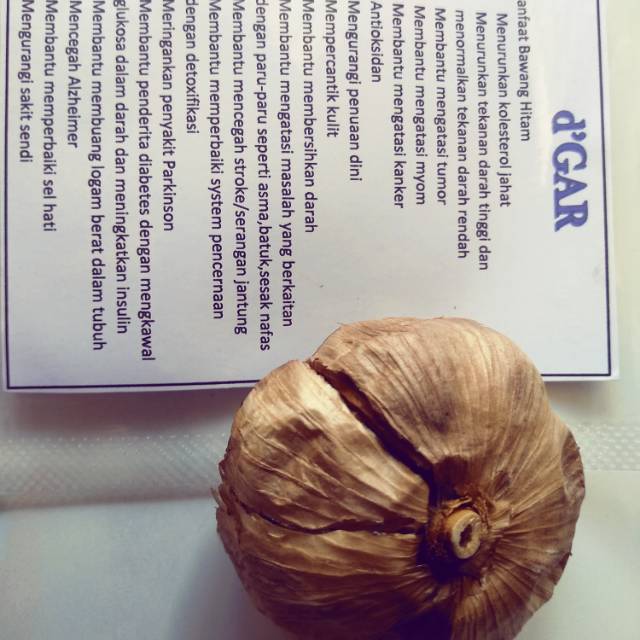 

Bawang hitam (black garlic)