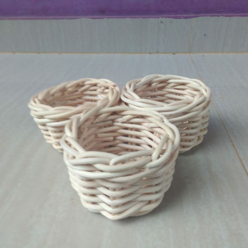 Keranjang rotan bulat kecil mini hiasan sovenir murah meriah parcel 7x7x5 cm