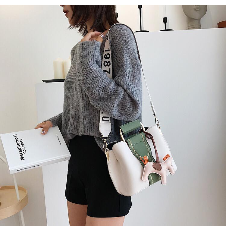 BJ1482 BEIGE/BLACK/BLUE/GREEN TAS SLEMPANG JINJING TOTEBAG HANDBAG TAS WANITA FASHION IMPORT MODIS ELEGAN TERMURAH TERLARIS TERBARU BAGSTORE JAKARTA TAS BATAM VC83658 ELJ482 CR7314 BQ2685 LT1038 JTF76543 GT1641