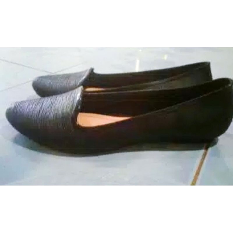 COD-Sepatu Karet flat shoes wanita 36/40 hitam