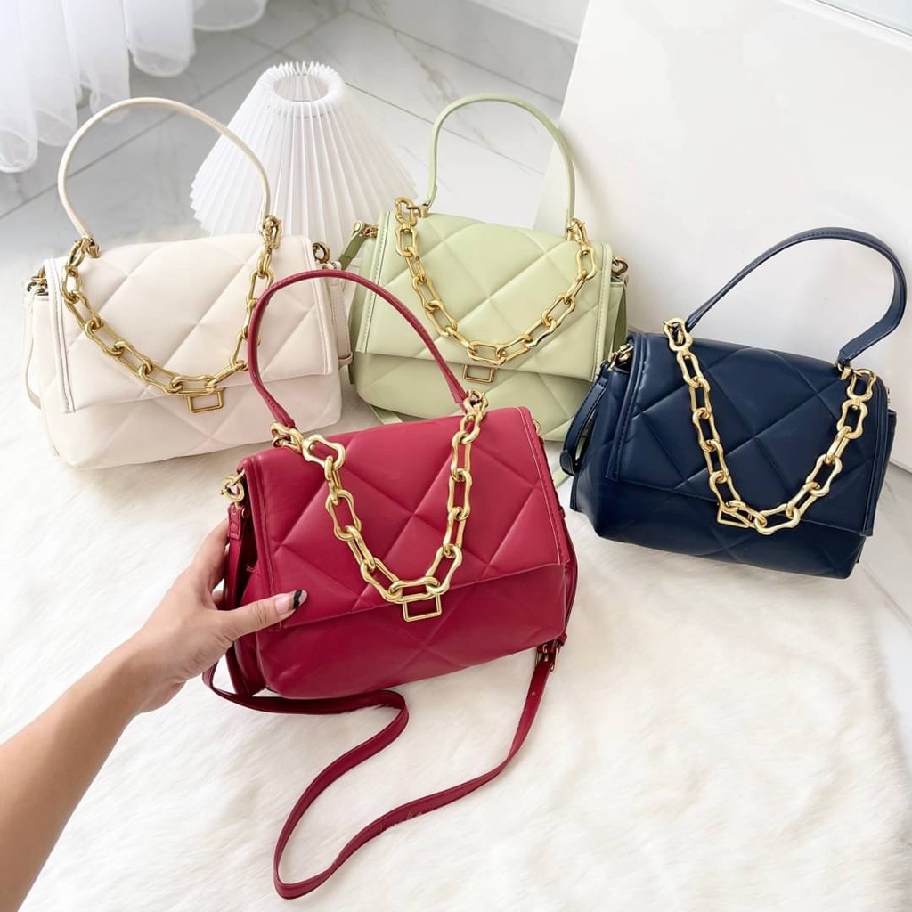 CNK Chunky Chain Link Quilted Bag Fashion Import (C1229)