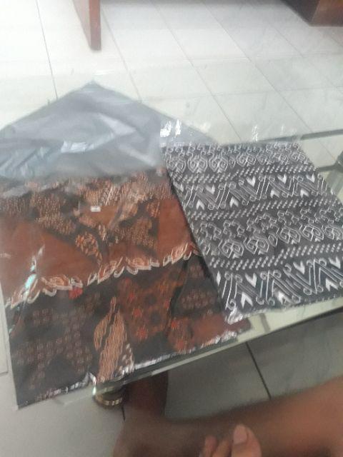 Baju Batik Pria Hitam Manis
