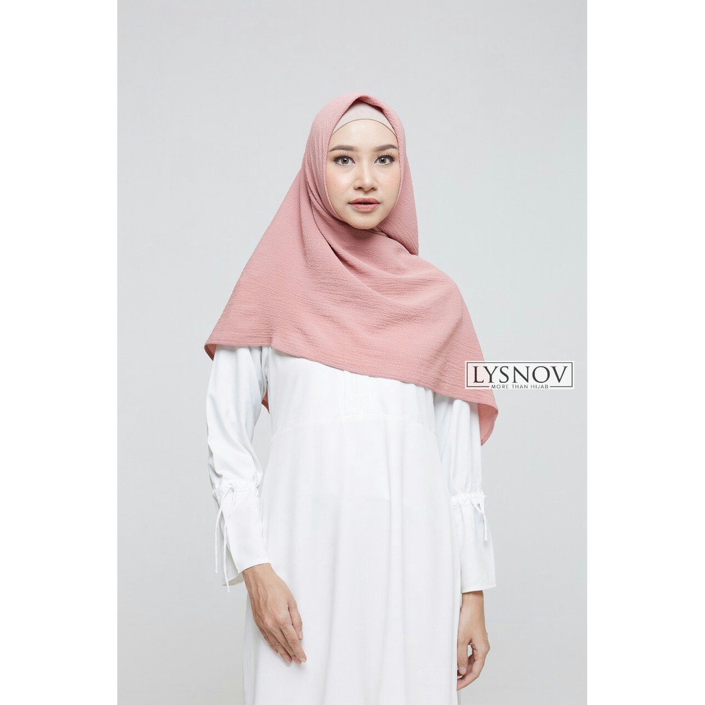 LYSNOV HIJAB INSTANT SEGIEMPAT BUBBLE CREPE / CINDERELLA / JILBAB INSTAN