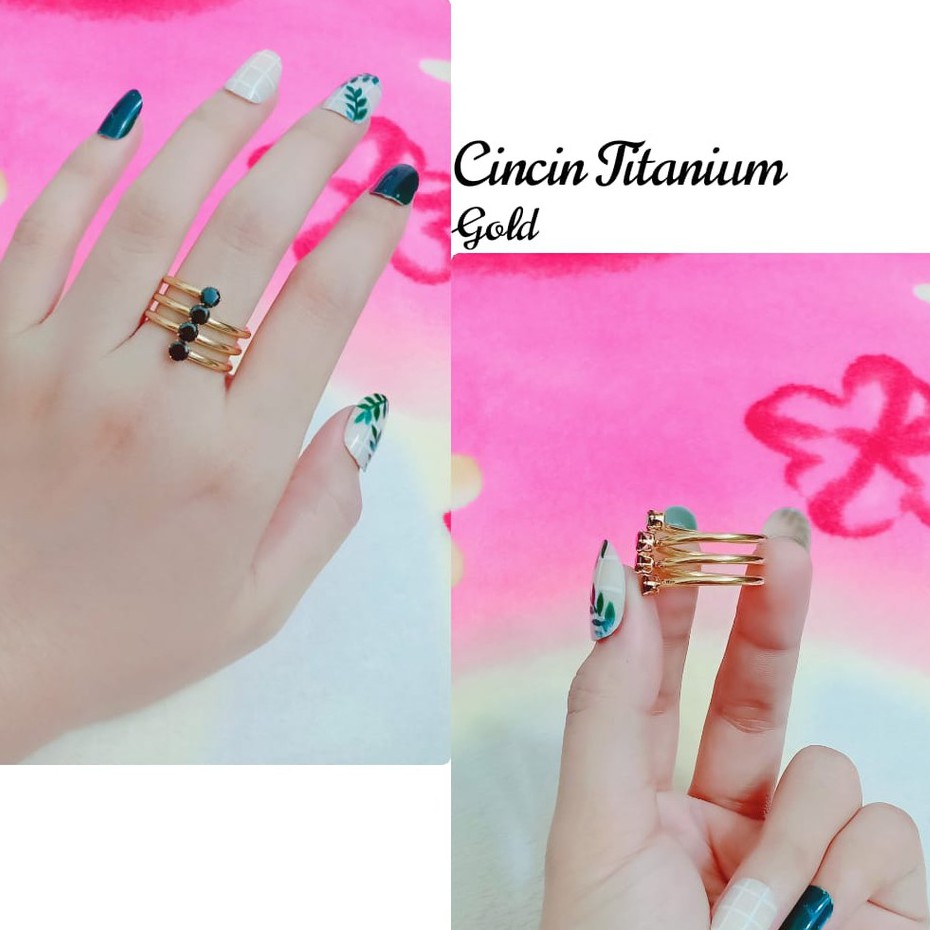 Cincin Lilit Titanium Batu Hitam Gold