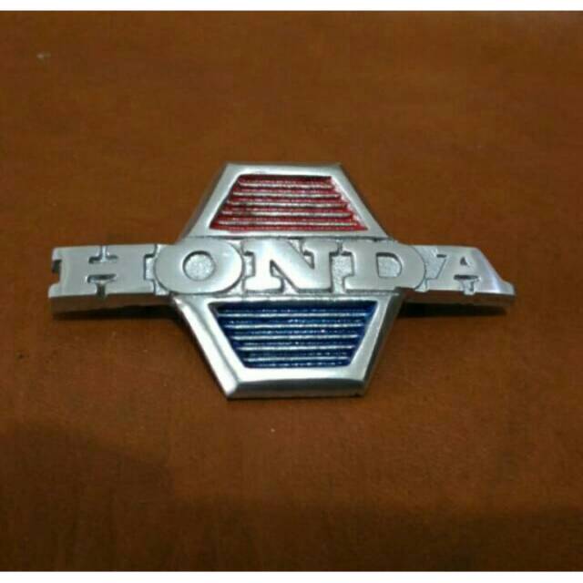 Emblem Sayap Honda c70