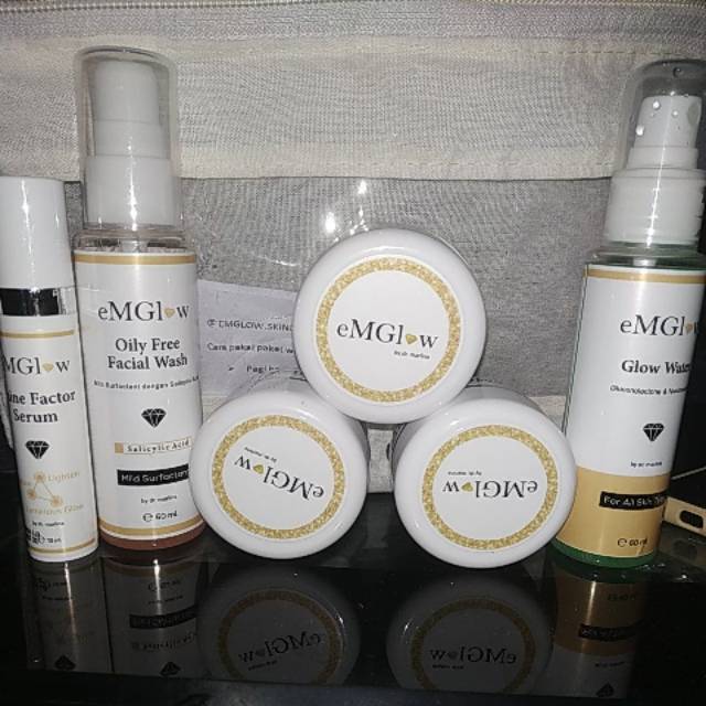 Emglow Skincare By Dr. Marlina skincare Glowing
