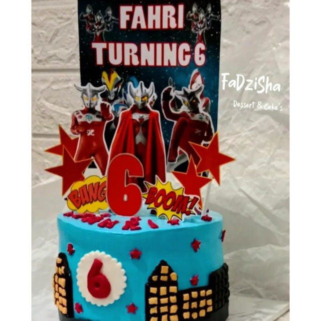 topper cake ultraman