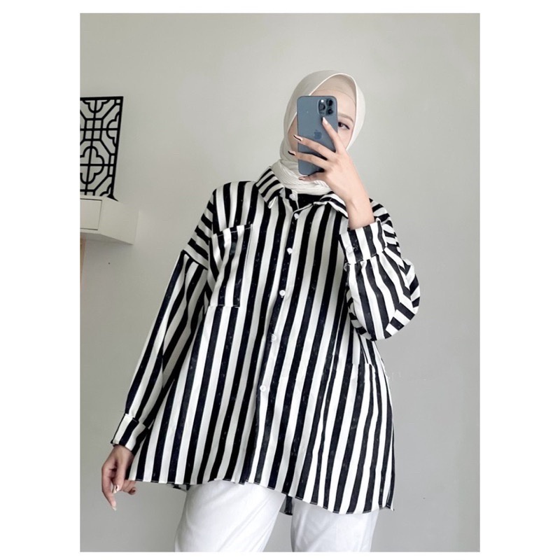 BEFAST - ZEC OOTD Wanita Kemeja JANY / Stripe Oversize Shirt / Pakaian Kemeja Kasual / Kemeja Oversize Jumbo / Kemeja Garis-Garis / Fashion Wanita Casual / Kem Lengan Panjang / Kem Kerja Wanita