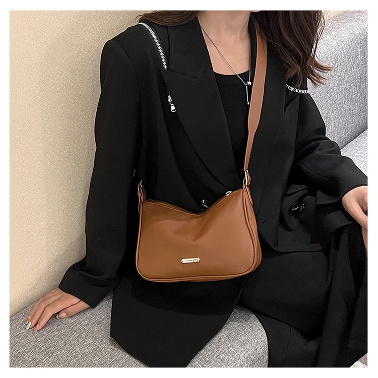 Fashion shoulder bag Wanita cross-body bag Impor tas wanita murah Premium tekstur fashion keserbagunaan fashion T402