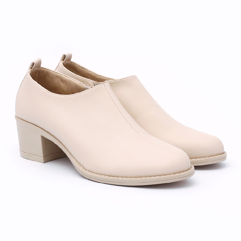 KHK by Khakikakiku Jill Oxford Cream