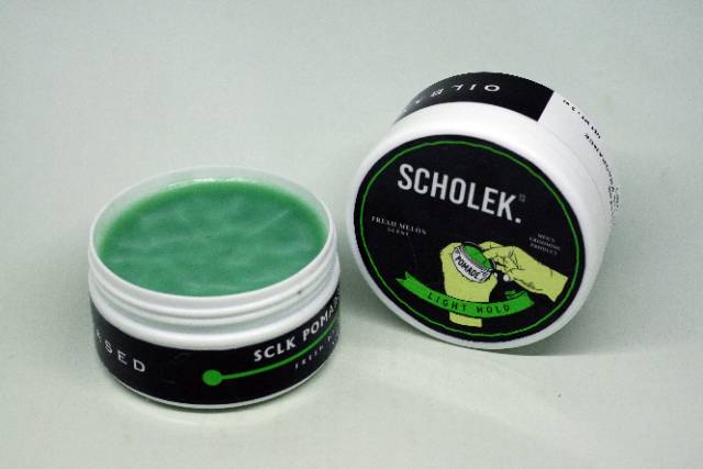 SCHOLEK POMADE KEMASAN BESAR 100gr | OILBASED GRATIS SISIR DAN STIKER