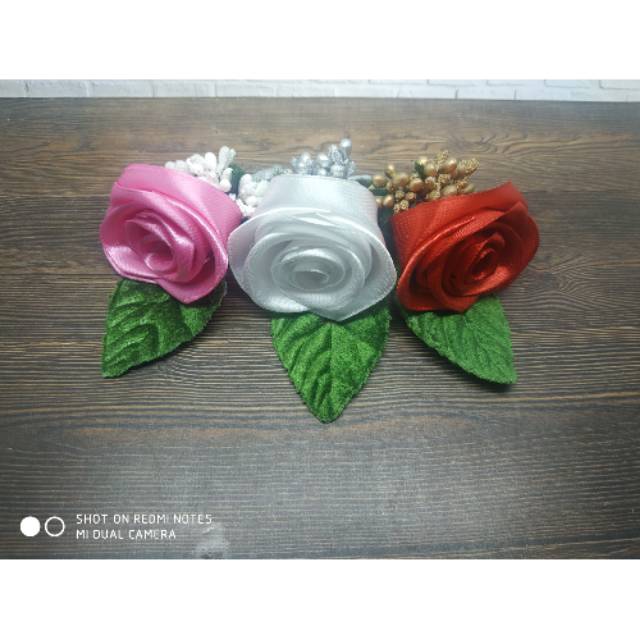 Bunga jas / corsage pria / bunga jas pengantin