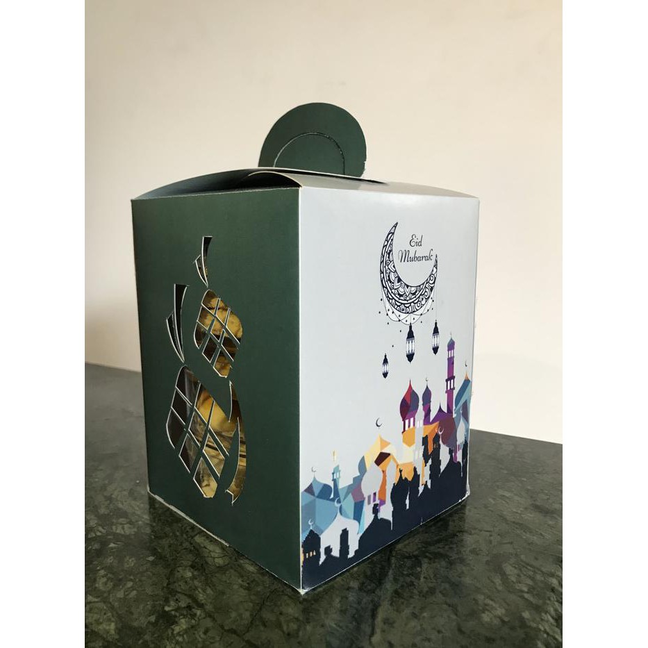 

Kotak/box/dus hampers kue lebaran (parcel)